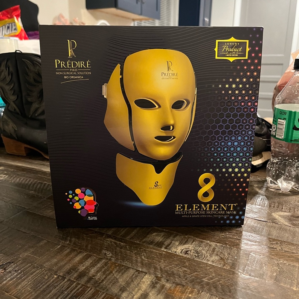 Multi-Purpose LED Mask (GOLD) | Non-Surgical Solution NEW IN BOX